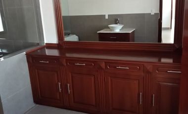 RENTA HERMOSA CASA EN LEON MODERNO