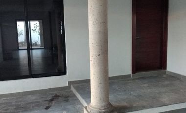 RENTA HERMOSA CASA EN LEON MODERNO