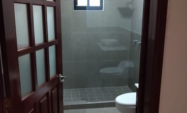 RENTA HERMOSA CASA EN LEON MODERNO