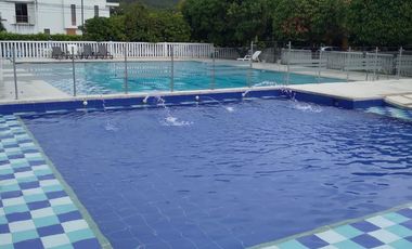 CASA EN VENTA EN GIRARDOT