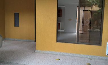 CASA EN VENTA EN GIRARDOT