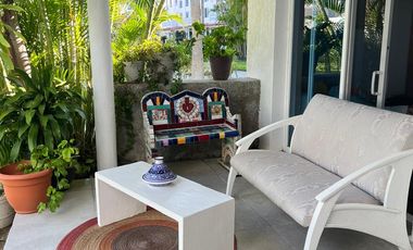 SE RENTA CASA EN COSTERA LAS PALMAS DIAMANTE, ACAPULCO.