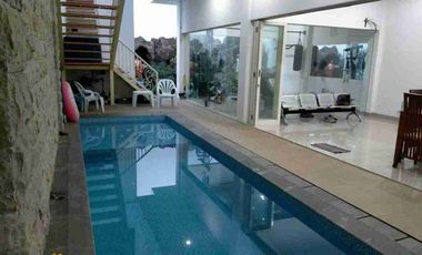 Sawahan Surabaya | Jual Rumah Bagus 2 Lantai 246 m² Ada Kolam Renang di Petemon Dekat Arjuno Banyuurip Tidar Simo Semarang Pasar Turi Kembang Kedungdoro