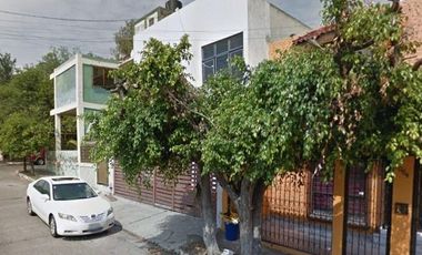 VENTA DE CASA EN GUADALAJARA COL JARDINES DE LA CRUZ