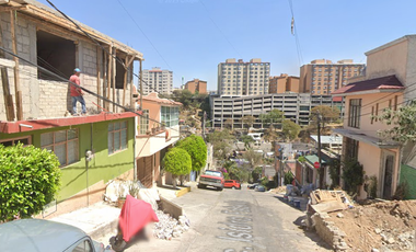 SE VENDE CASA EN RECUPERACION BANCARIA EN CONSTITUYENTES DE 1917, HUIXQUILUCAN ! SOLO CONTADO.