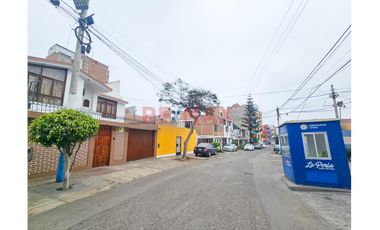 1154098 Venta De Casa De 2 Pisos EN El Distrito La Perla