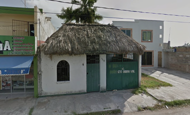 CASA EN VENTA A PRECIO ACCESIBLE. CHETUMAL, QUINTANA ROO. RECUPERACION BANCARIA.