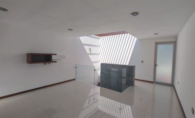 Casa en  Renta Excelente Ubicacion en Cluster 444,Lomas de Angelopolis, San Andres Cholula