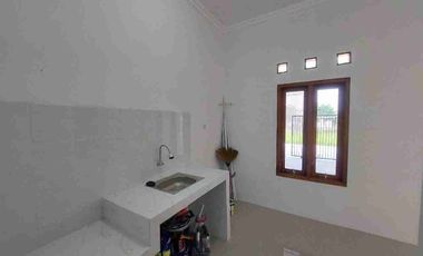 rumah baru ready termurah dikarangasem Solo selangkah ke kampus ums