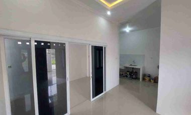 rumah baru ready termurah dikarangasem Solo selangkah ke kampus ums