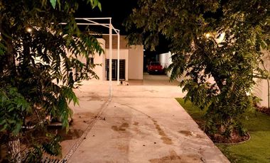 SE VENDE CASA DE UNA PLANTA 3 RECAMARAS, CON BODEGA, EN COL AZTECA, CIUDAD JUAREZ CHIH.