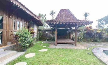 DIJUAL CEPAT VILLA JOGLO DEKAT STADION MAGUWO