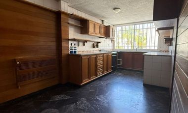 VÓRTICE INMOBILIARIA ALQUILA AMPLIO DEPARTAMENTO EN QUINTA SECCIÓN, CAPITAL, MENDOZA