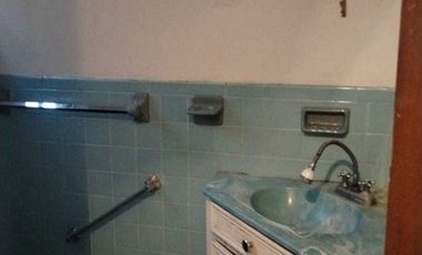 SE VENDE PROPIEDAD DE 5 DEPARTAMENTOS, CERCA DEL PARQUE BORUNDA, CIUDAD JUAREZ CHIH.