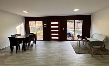 ¡Magnífica Casa Amoblada en Algarrobo!