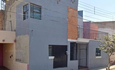 VENTA DE CASA EN GUADALAJARA COL JARDINES DE SANTA ISABEL