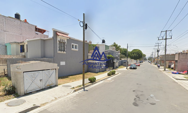 CASA EN VENTA EN URBI VILLA DEL REY, HUEHUETOCA, ESTADO DE MÉXICO, FR02