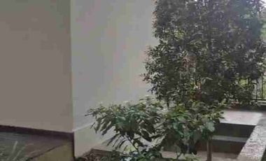 dijual villa 4 bedroom tanpa furniture di Taman Sakura dekat hotel Ayana jimbaran Kuta Selatan Badung Bali