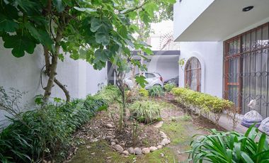 En Venta Casa Independiente incluye Amplio Departamento Sector Unión Nacional, Norte de Quito