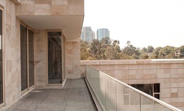 Venta Exclusivo departamento en Lomas Altas, diseño Girault y vista espectacular. Core & Shell para crear tu propio lujo.