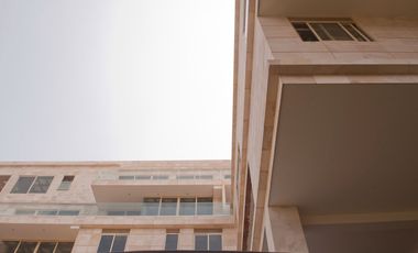 Venta Exclusivo departamento en Lomas Altas, diseño Girault y vista espectacular. Core & Shell para crear tu propio lujo.