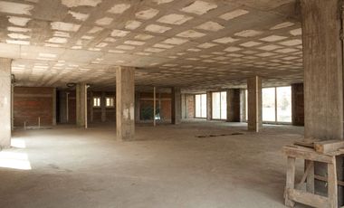 Venta Exclusivo departamento en Lomas Altas, diseño Girault y vista espectacular. Core & Shell para crear tu propio lujo.