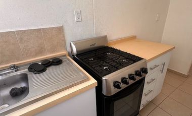 RENTA DE CASA EN VIÑEDOS SALIDA LEON SILAO