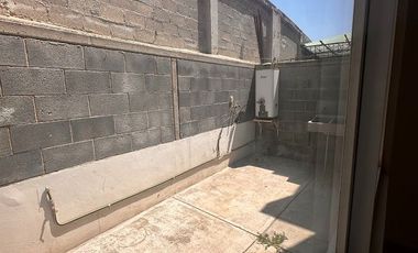 RENTA DE CASA EN VIÑEDOS SALIDA LEON SILAO