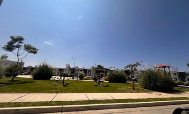 RENTA DE CASA EN VIÑEDOS SALIDA LEON SILAO