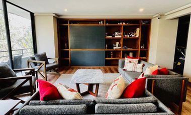 Venta de Amplio Departamento en Exclusiva Sección de Polanco, Remodelado con Terraza.