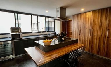 Venta de Amplio Departamento en Exclusiva Sección de Polanco, Remodelado con Terraza.