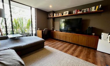 Venta de Amplio Departamento en Exclusiva Sección de Polanco, Remodelado con Terraza.