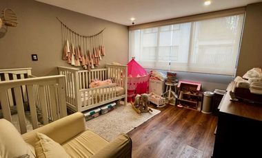 Venta de Amplio Departamento en Exclusiva Sección de Polanco, Remodelado con Terraza.