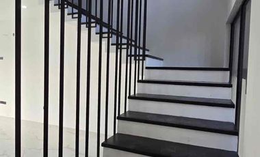 Residencial en venta Puerta de Hierro zona sur pte de la ciudad zona del campestre