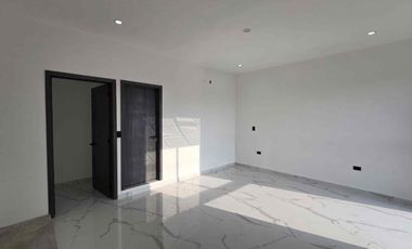 Residencial en venta Puerta de Hierro zona sur pte de la ciudad zona del campestre