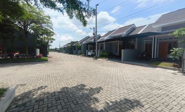 RUMAH CLUSTER EXCLUSIVE SOLO BARU SANTIKA LAND