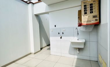 Venta Duplex 3 hab. c/terraza propia frente a parque San Borja, adic. cocheras