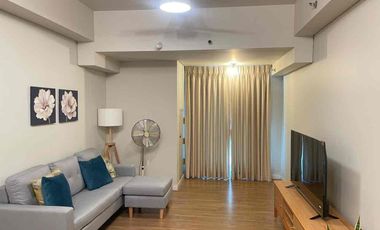 Spacious 1-bedroom Corner Unit in the Heart of Makati