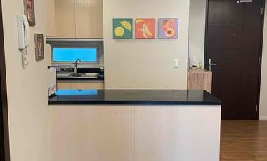 Spacious 1-bedroom Corner Unit in the Heart of Makati