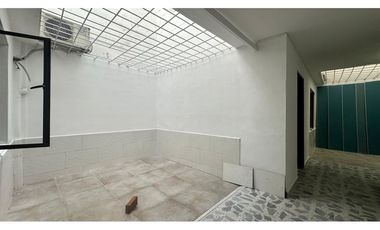 VENDO CASA EN LA ALMERIA