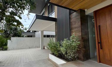 for sale,house and lot,  brand new, modern, primera ayala southvale.