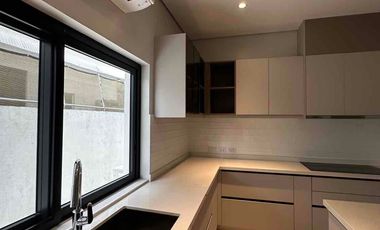 for sale,house and lot,  brand new, modern, primera ayala southvale.