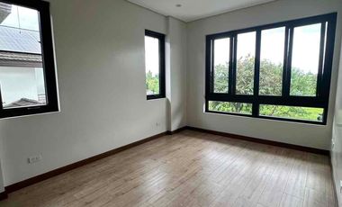 for sale,house and lot,  brand new, modern, primera ayala southvale.