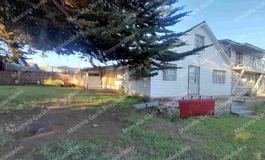 Arriendo Temporal Casa de vacaciones en El Tabo equipada para 20 personas frente al Mar