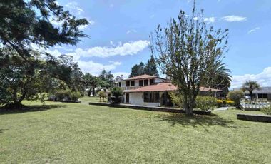 PROPIEDAD EN VENTA IDEAL PARA HOSTERÍA SECTOR TABABELA