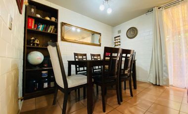 Se Vende Hermosa Casa De 2 Pisos En Pasaje Cerrado Quilicura