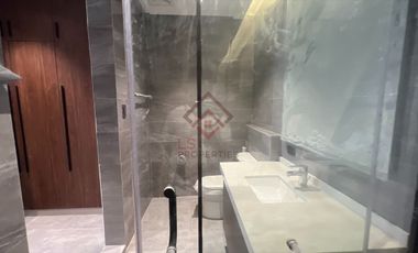 SH10 FOR SALE Ultra Modern Townhouse in Multinational Village