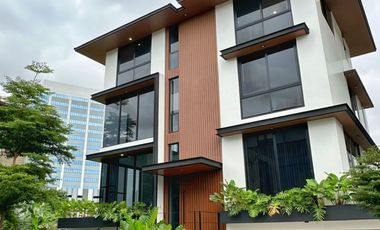 FOR SALE | Brand New Modern Contemporary Architectural Style House in McKinley West Village, BGC