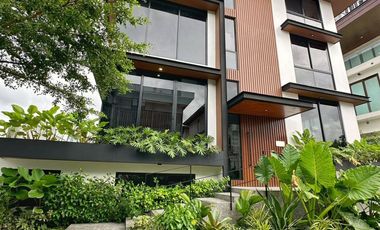 FOR SALE | Brand New Modern Contemporary Architectural Style House in McKinley West Village, BGC