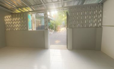 Disewakan rumah 1 lantai akses Bintaro Jaya, Tangerang Selatan.